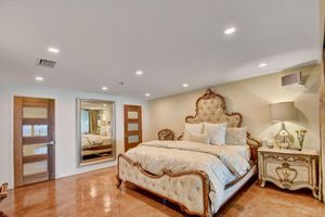 Alquiler Vacacional - Beautiful Townhouse with Beachfront Access to Boardwalk to Miami South Beach.