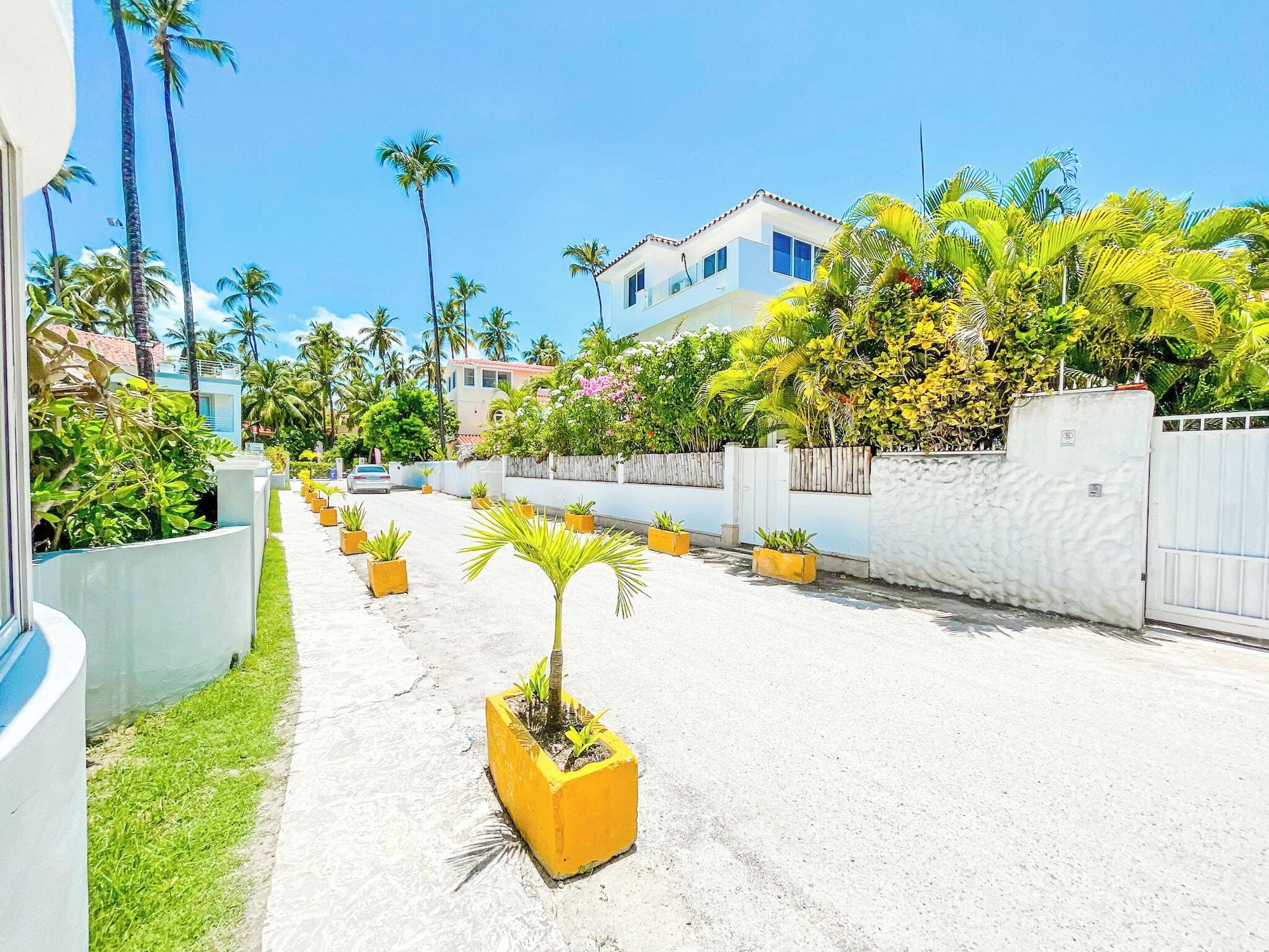 Vista Exterior Beach Apartments Paradise