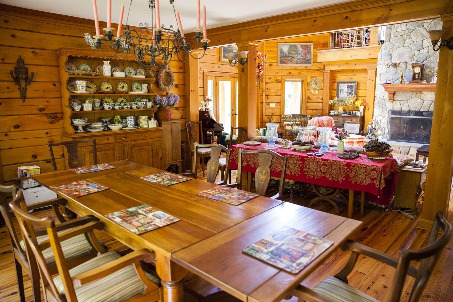 Restaurant Honey Maple Grove BnB