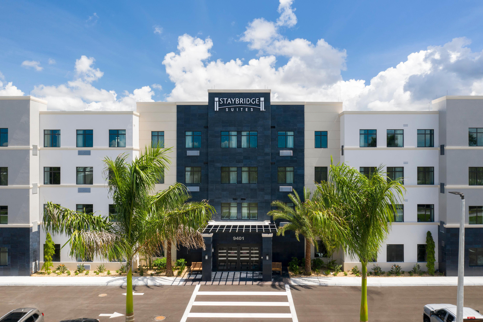 Vista Exterior Staybridge Suites Naples – Marco Island by IHG