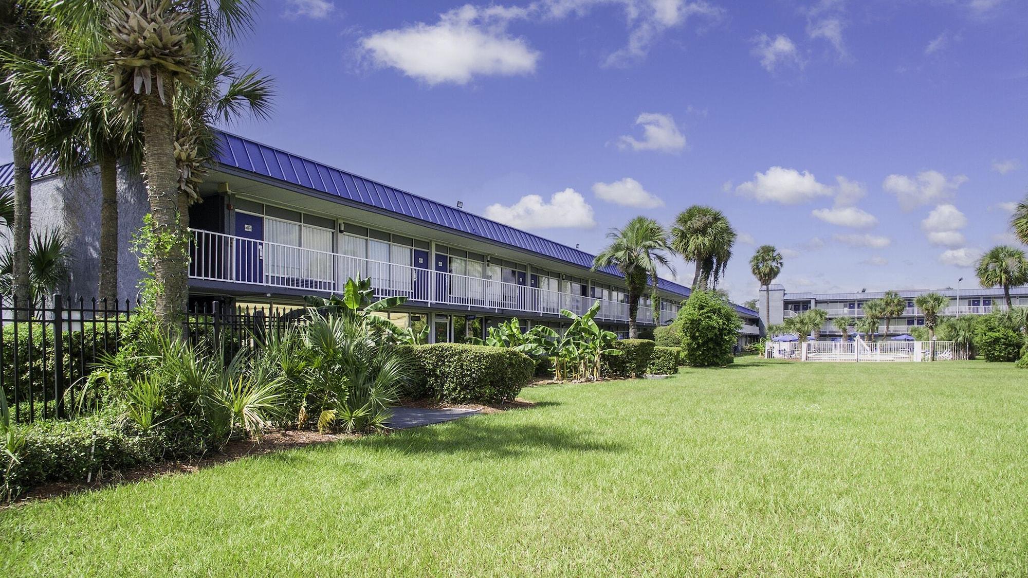 Vista Exterior Days Inn by Wyndham Orlando Downtown