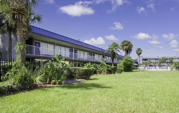 Days Inn by Wyndham Orlando Downtown - Hoteles en Southwest Orlando