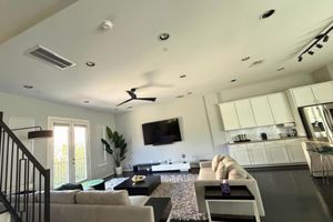 Renta Vacacional - 3BR Houston Stay Near Downtown Eado and Midtown