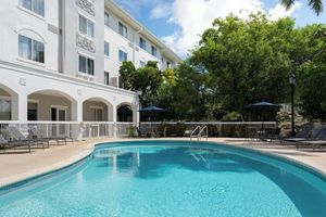 Alojamiento - Courtyard by Marriott Fort Myers I-75/Gulf Coast Town Center