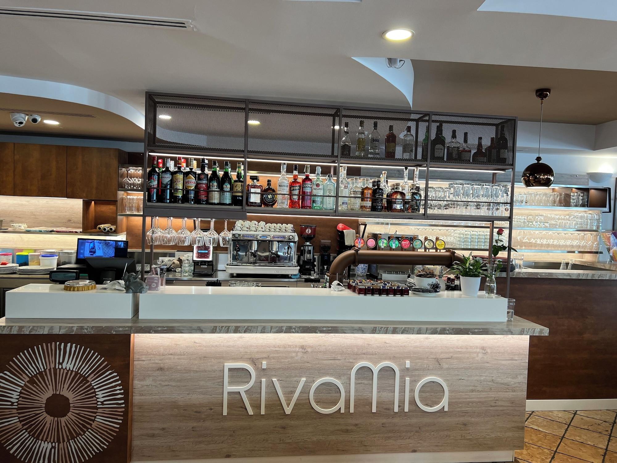 Bar/Salón Hotel RivaMia