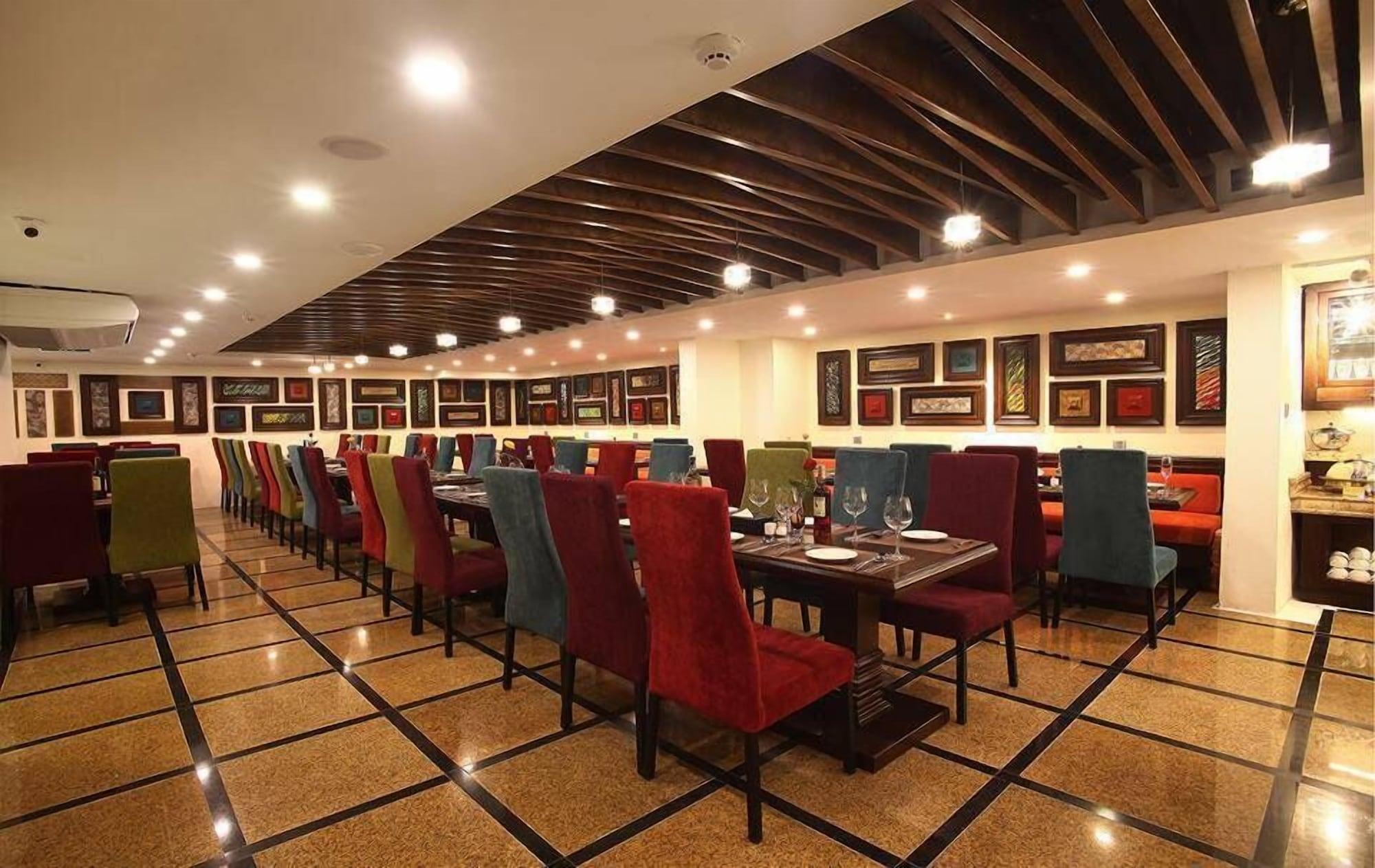 Restaurant Paris Boutique Sapa Hotel