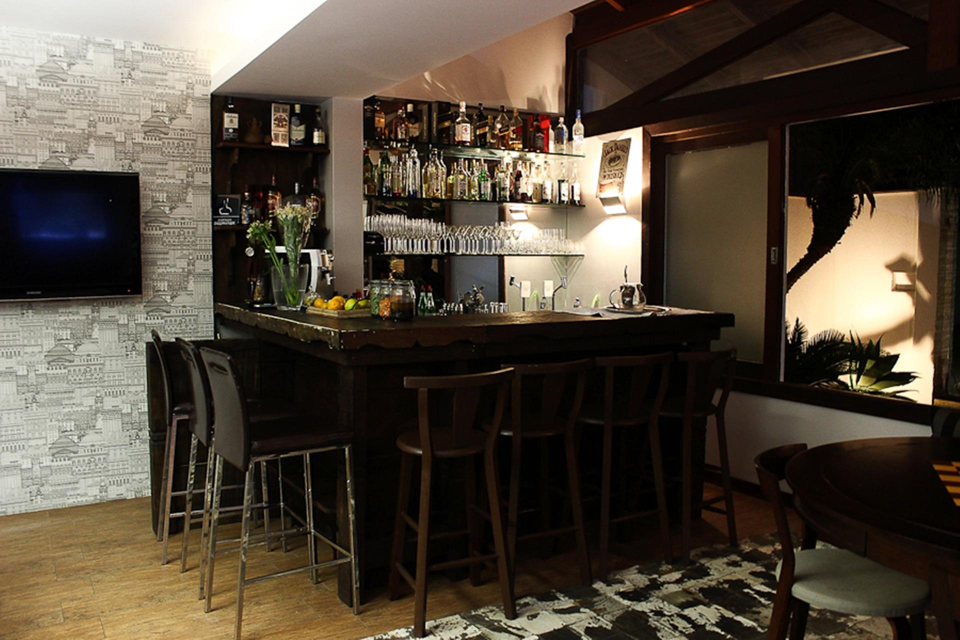 Bar/Salón Pousada e Poesia