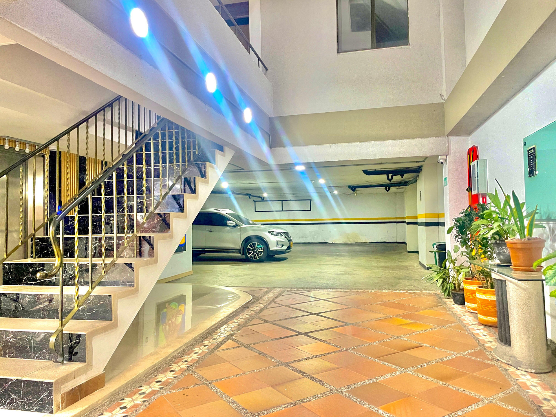 Estacionamiento HOTEL TORRE PRIMAVERA