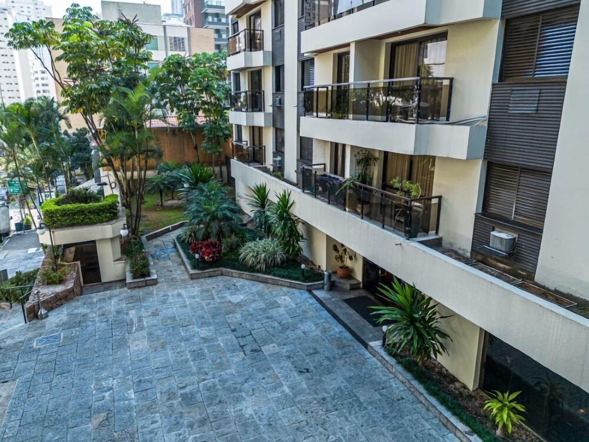 Vista Exterior Travel Inn Flats Jardins