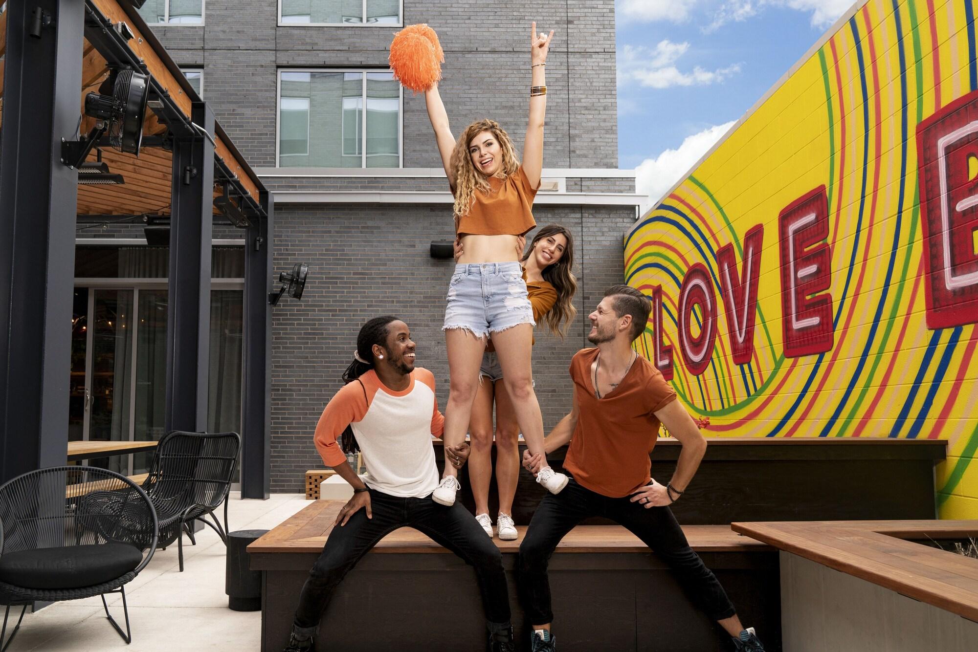 Bar/Salón Moxy Austin - University