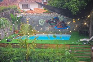 Alojamiento - Urban Hostel Pool & Garden