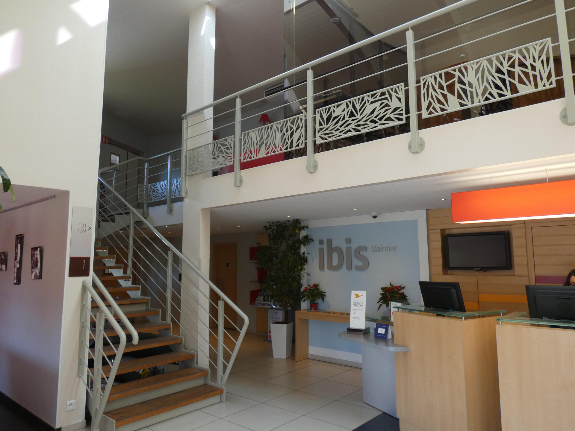 Vista Lobby Hôtel ibis Saintes