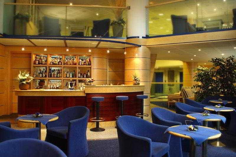 Bar/Salón Pacific Hotel Fortino