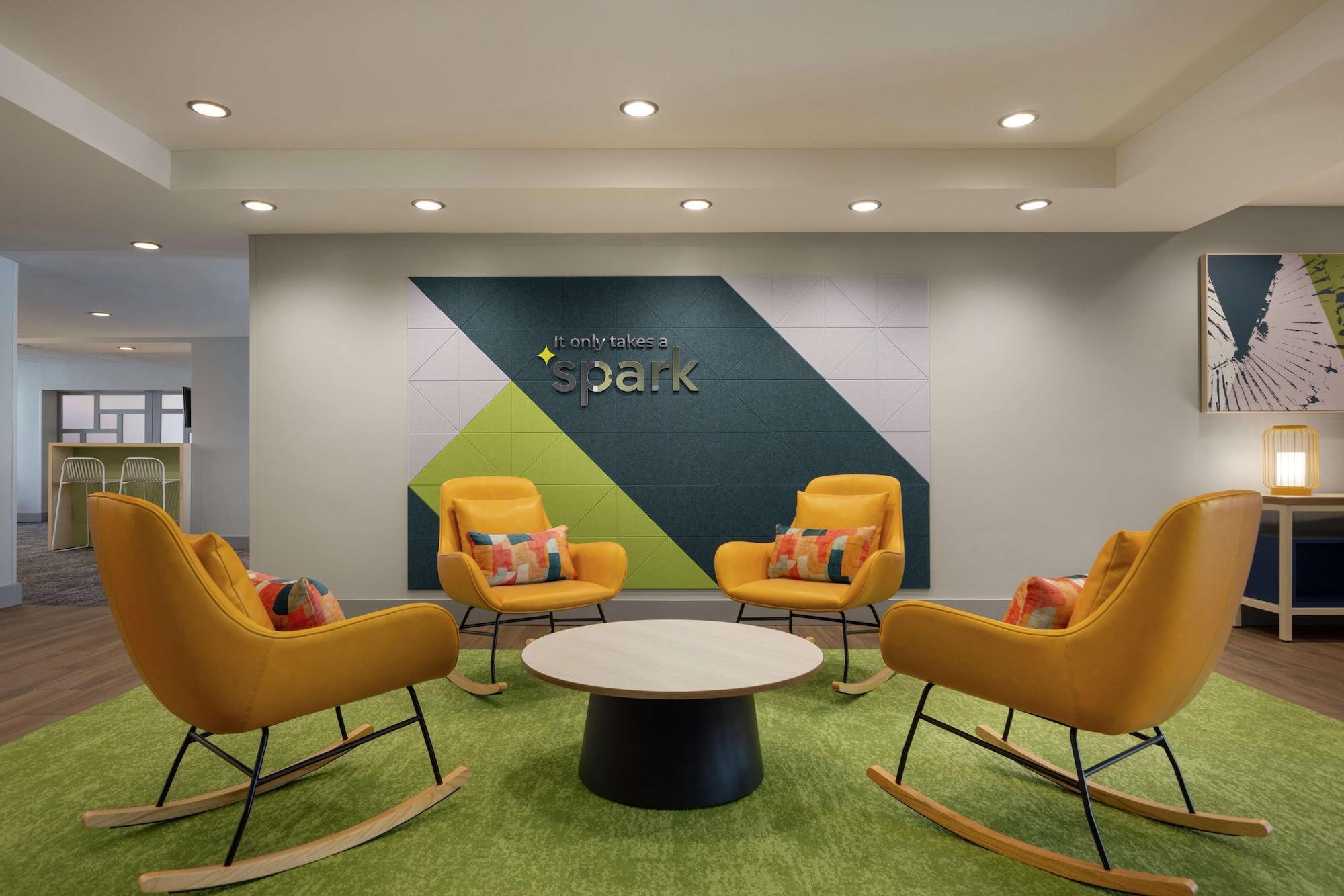 Vista Lobby Spark by Hilton Germantown Washington DC North