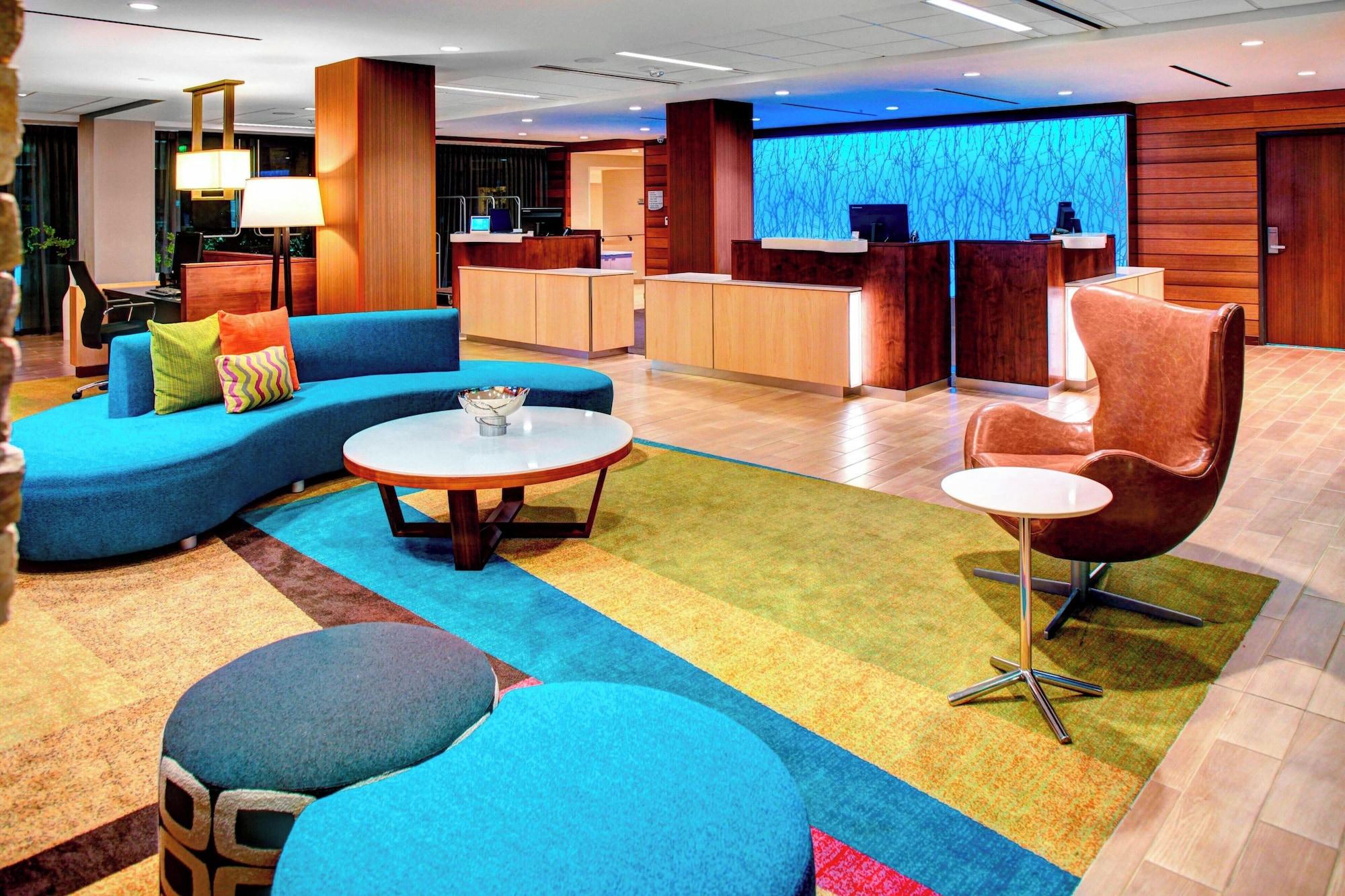 Vista Lobby Fairfield Inn & Suites Los Angeles LAX/El Segundo