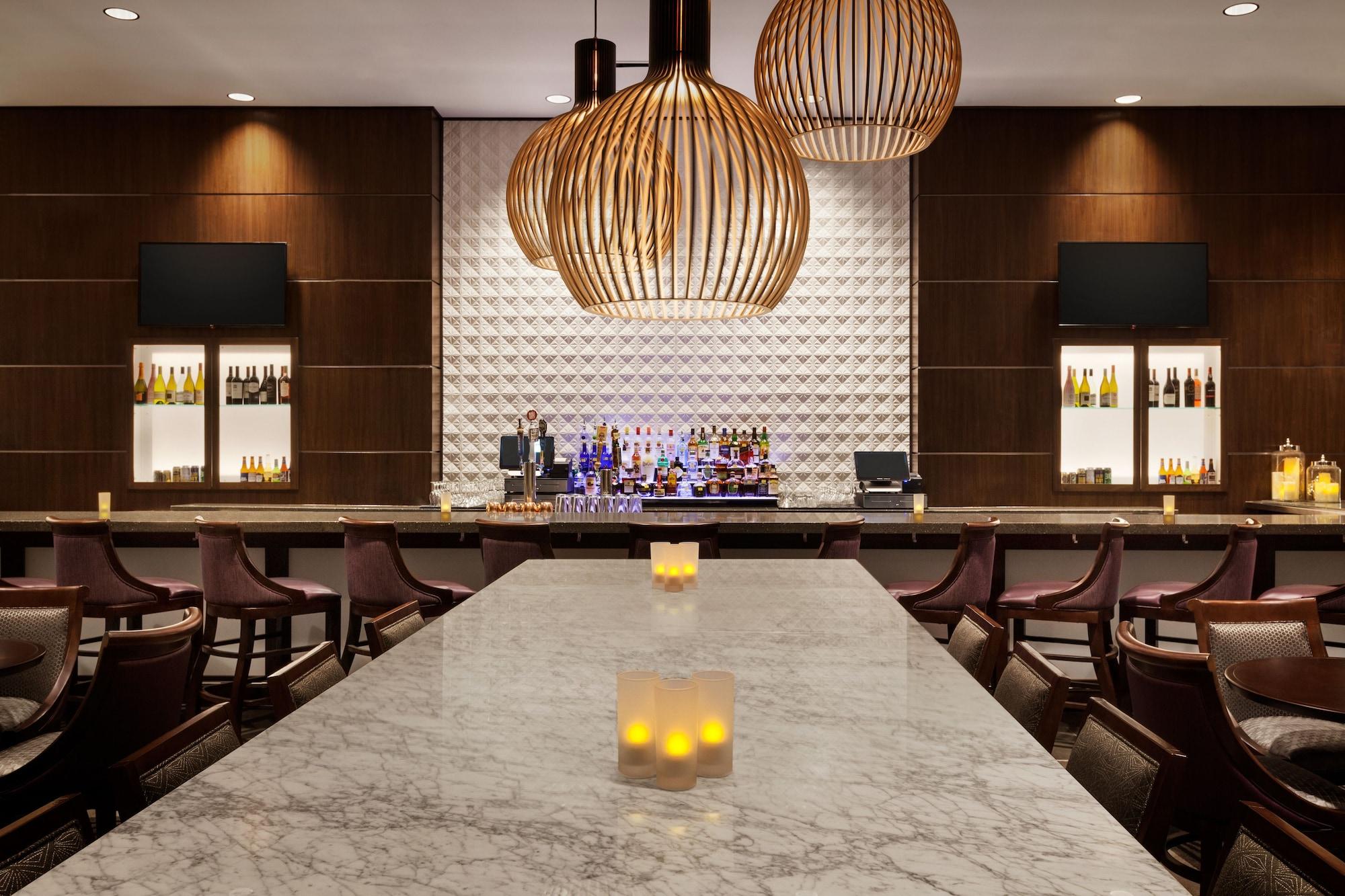 Bar/Salón Homewood Suites by Hilton Charlotte/SouthPark