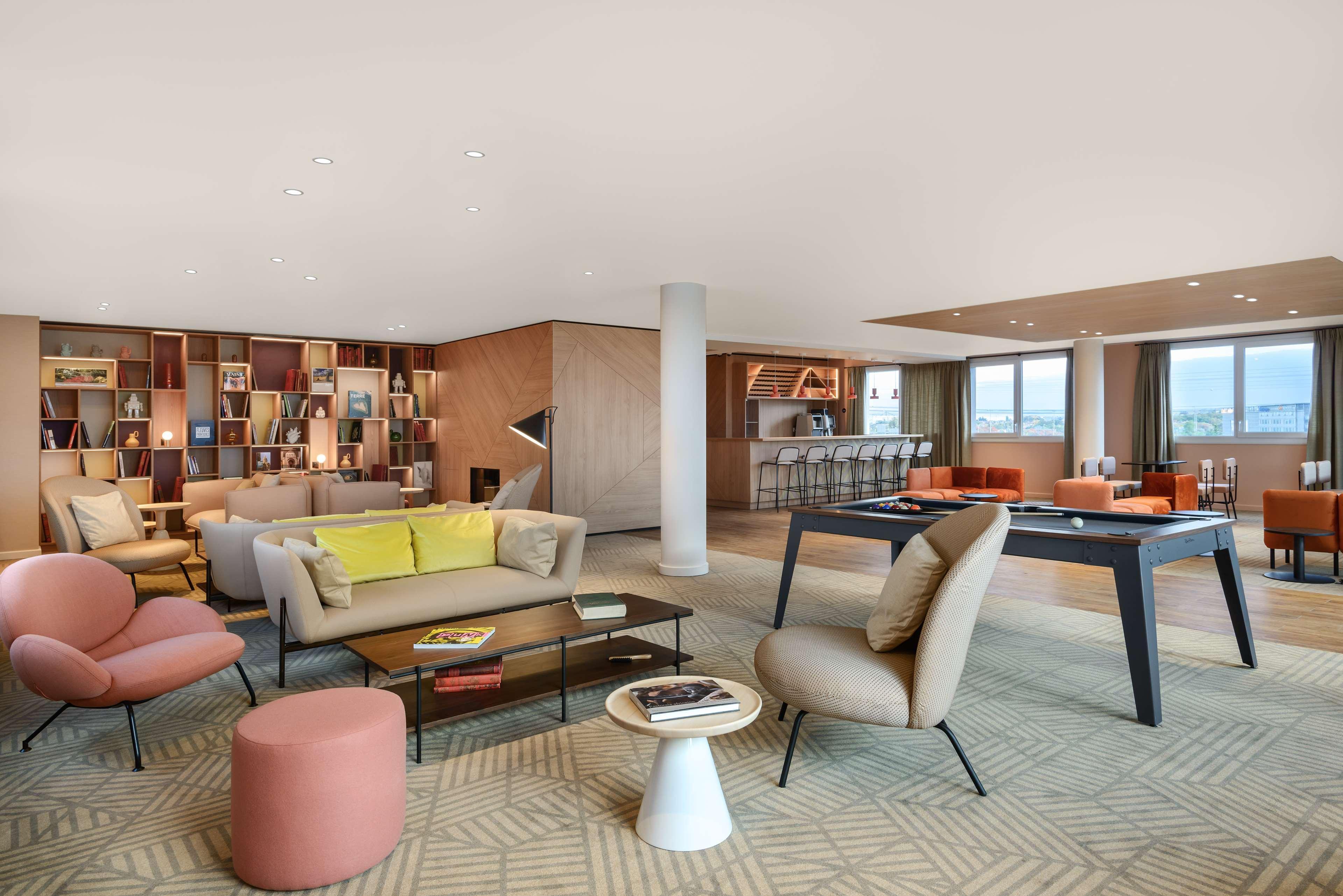 Vista Lobby Hyatt Place Paris Charles de Gaulle Airport