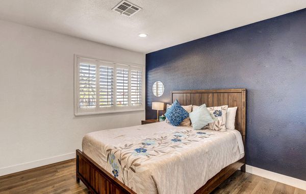 Newly Remodeled Home With King Size Bedroom - 3 Miles From The Strip - Hoteles con parque acuático en Las Vegas, Nevada