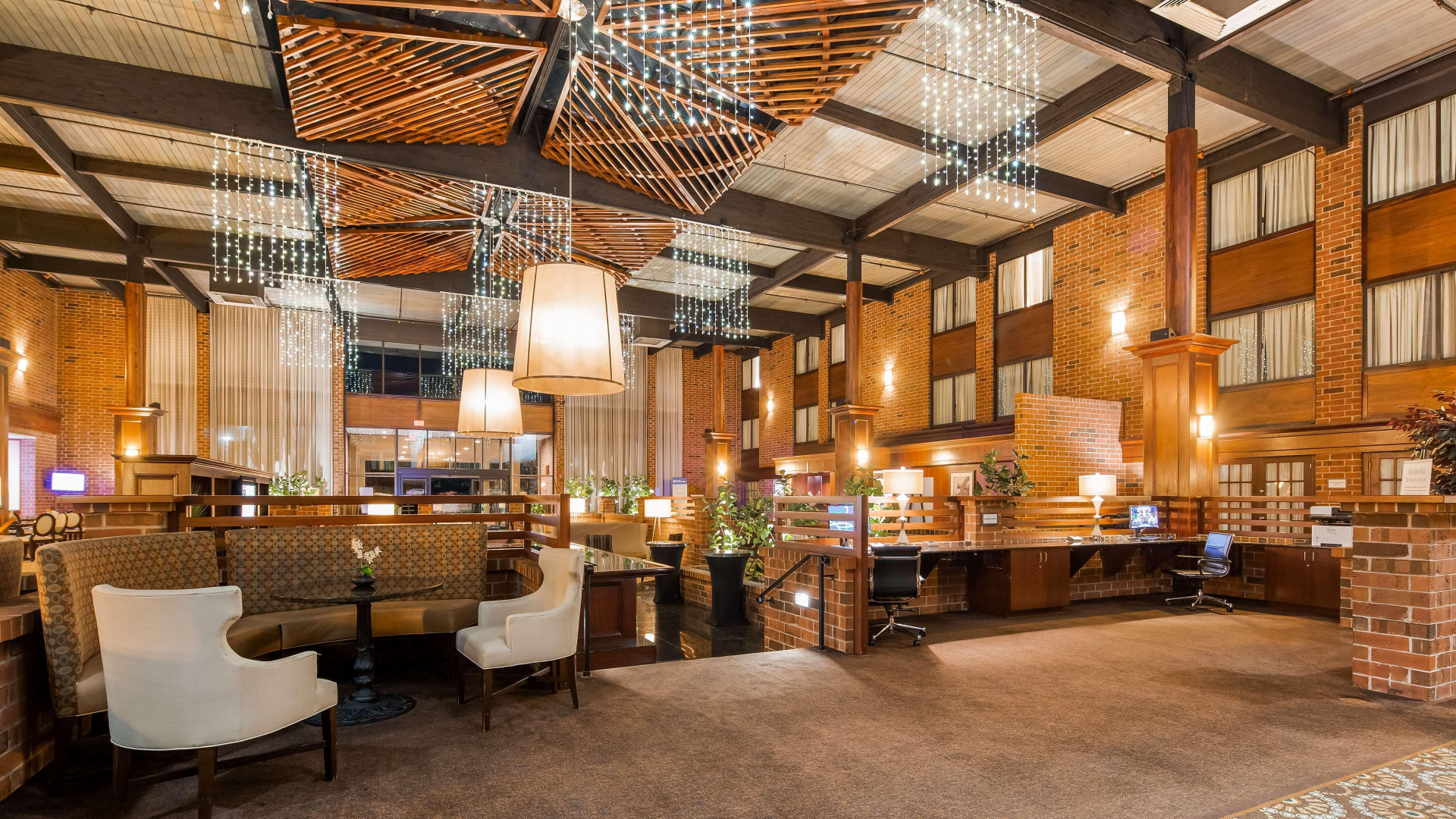 Vista Lobby Best Western Premier The Central Hotel & Conference Center