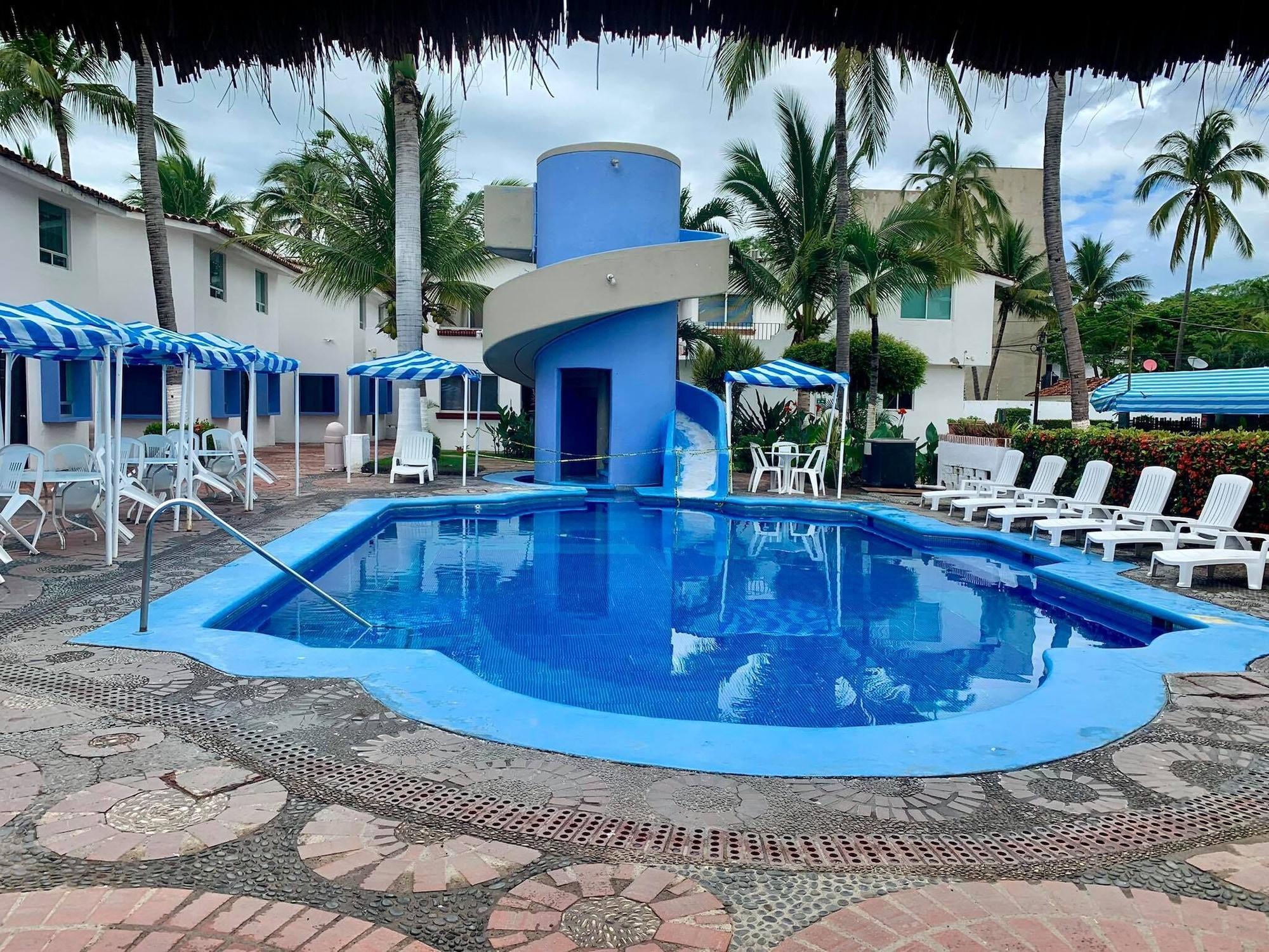 Vista Exterior Bungalows Princess