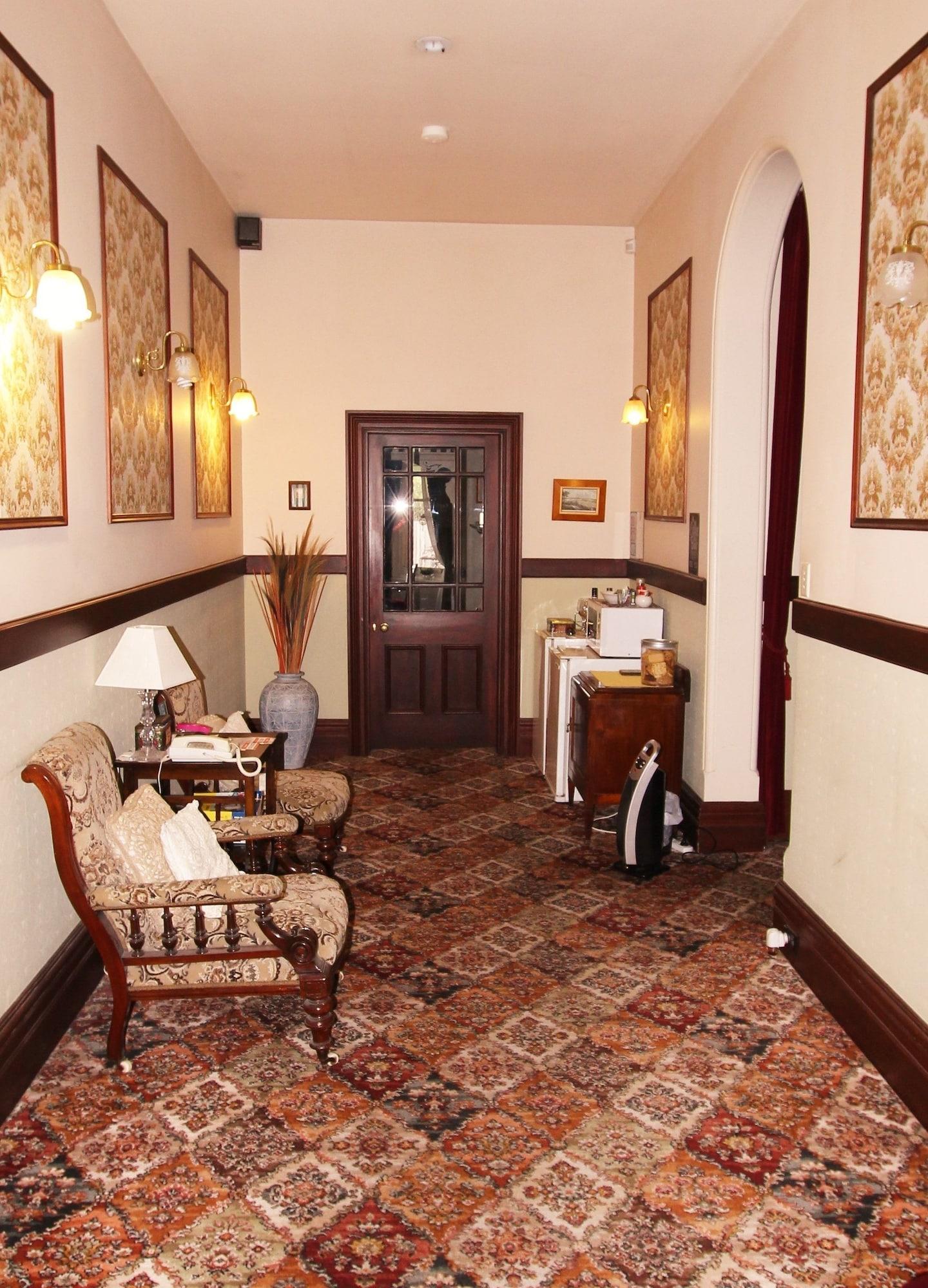 Vista Lobby Orana House