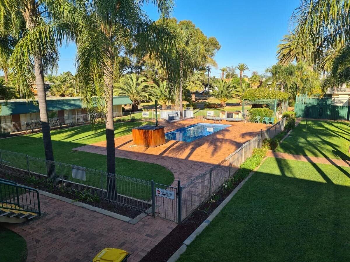 Varios Motel Riverina