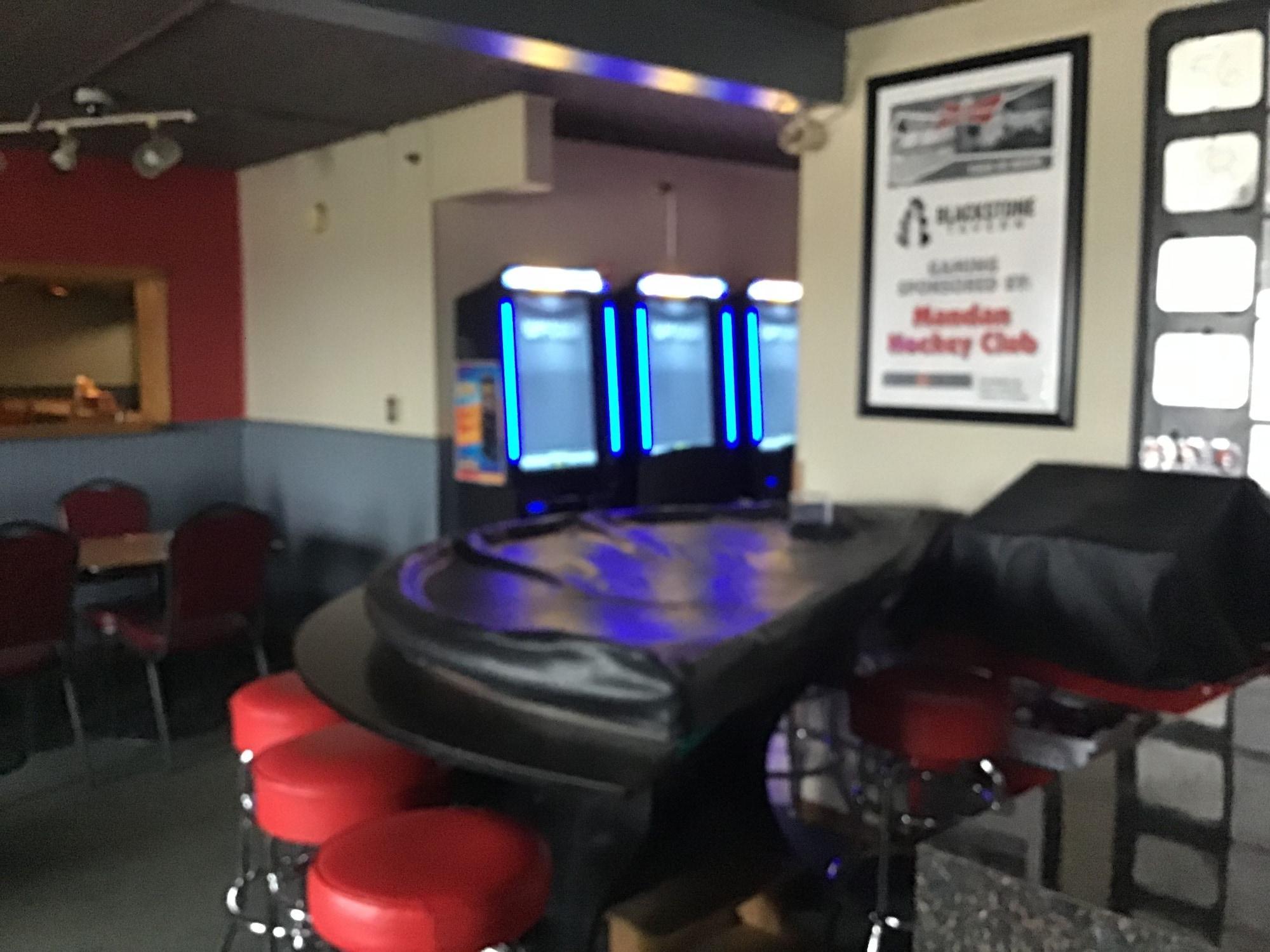 Bar/Salón Days Inn By Wyndham Mandan Bismarck Area