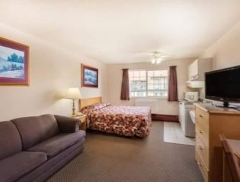 Comodidades del Alojamiento Ramada Limited Fort Nelson
