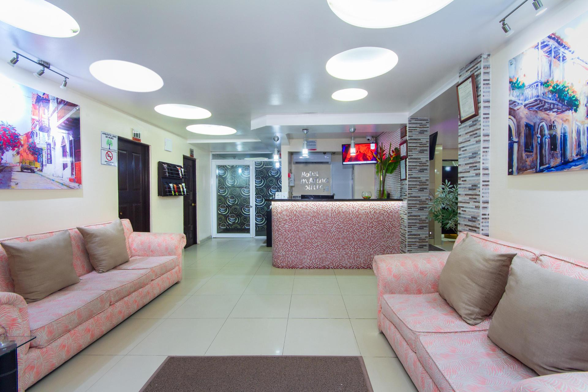 Lobby view Hotel Marina Suites By Geh Suites