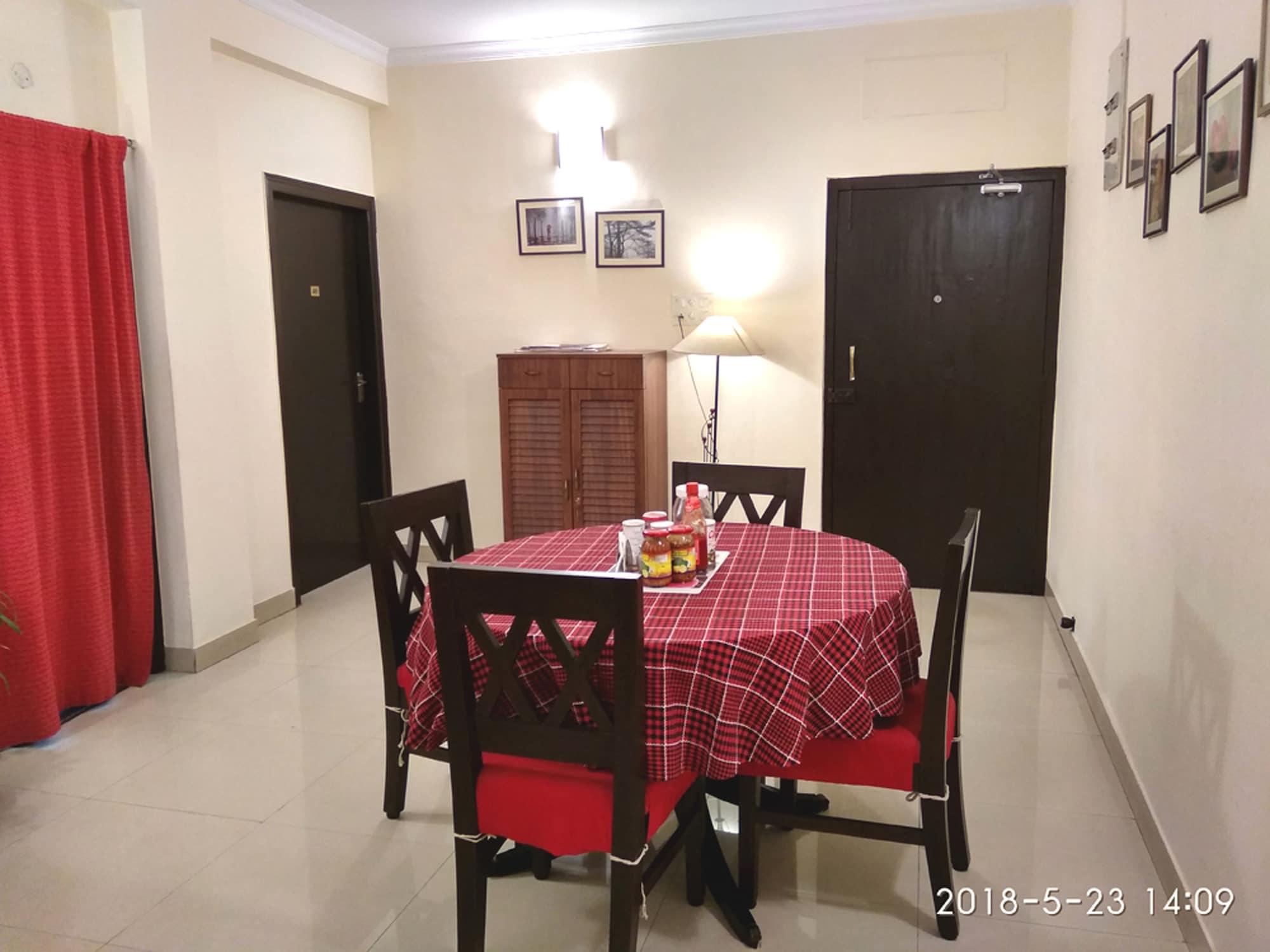 Restaurant Red Arrow Residency