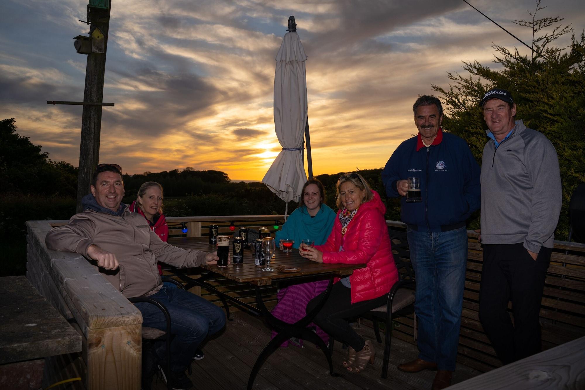 Vista Exterior Rest A While