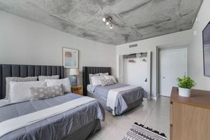 Alquiler Vacacional - Amazing Family Apt with Pool at Midblock Miami