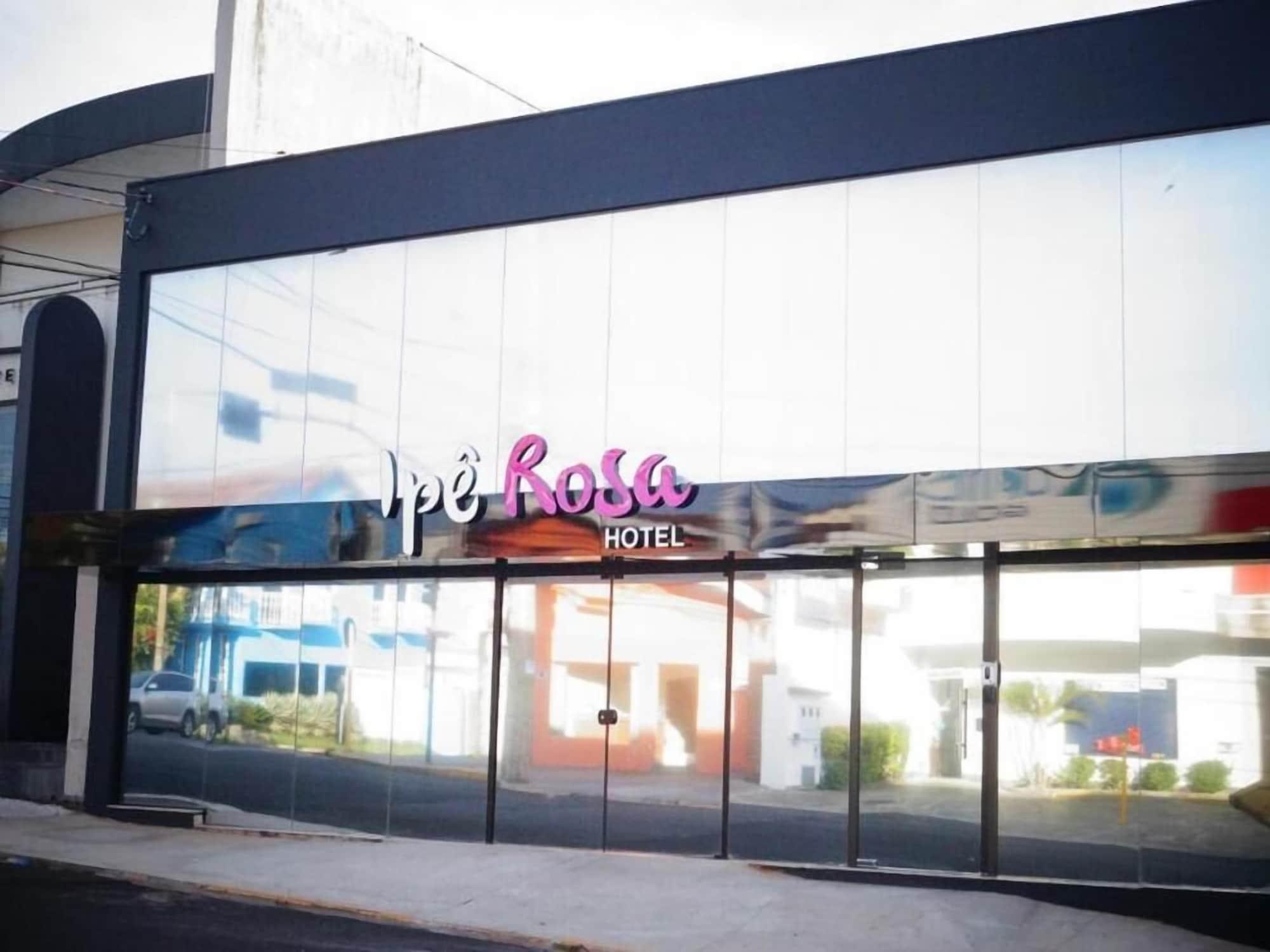 Variados (as) Ipê Rosa Hotel