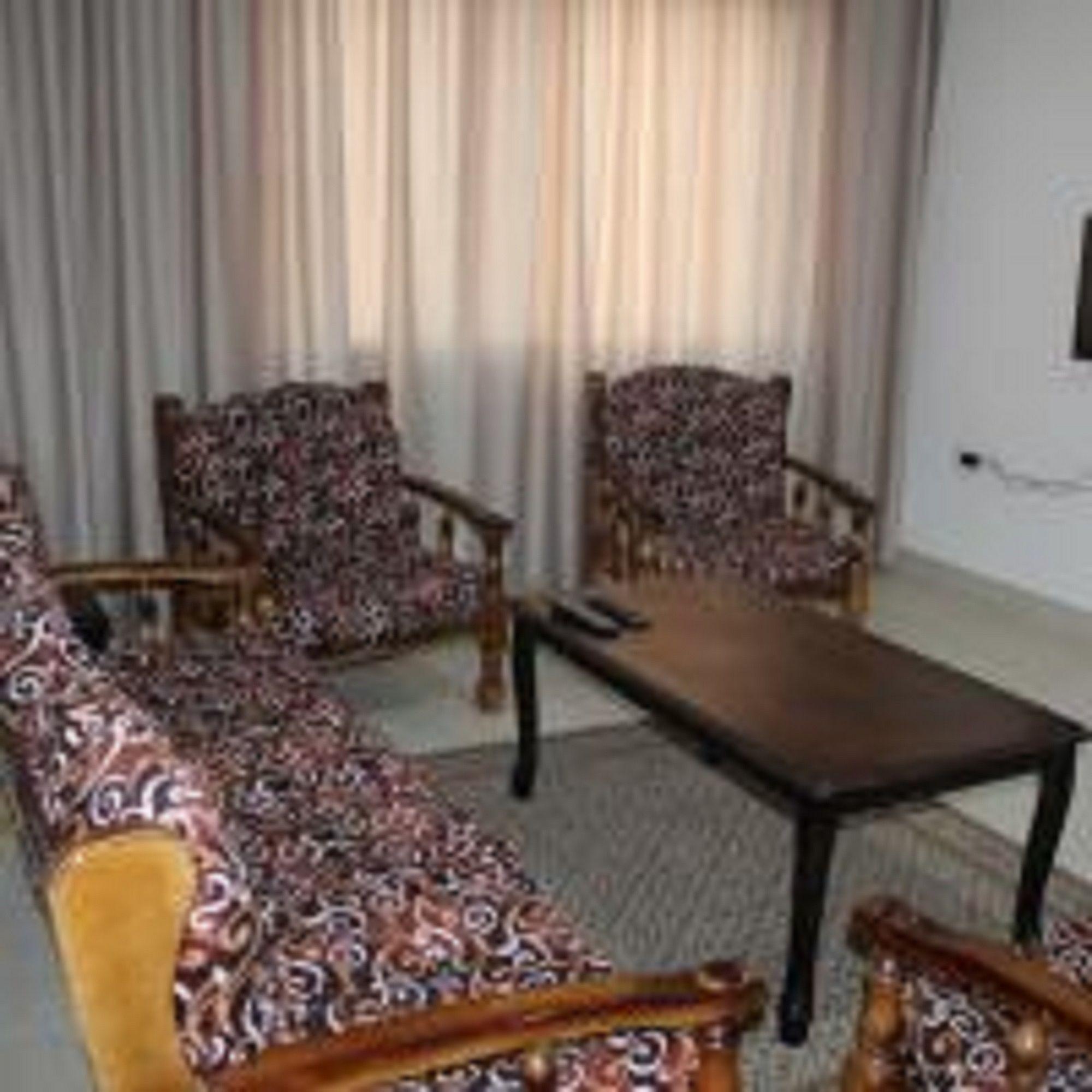 Vista Lobby Faraseen apartments 1