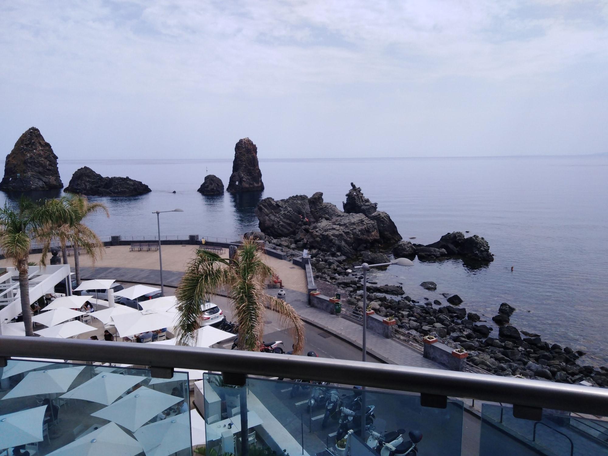 Vista Exterior Grand Hotel Faraglioni