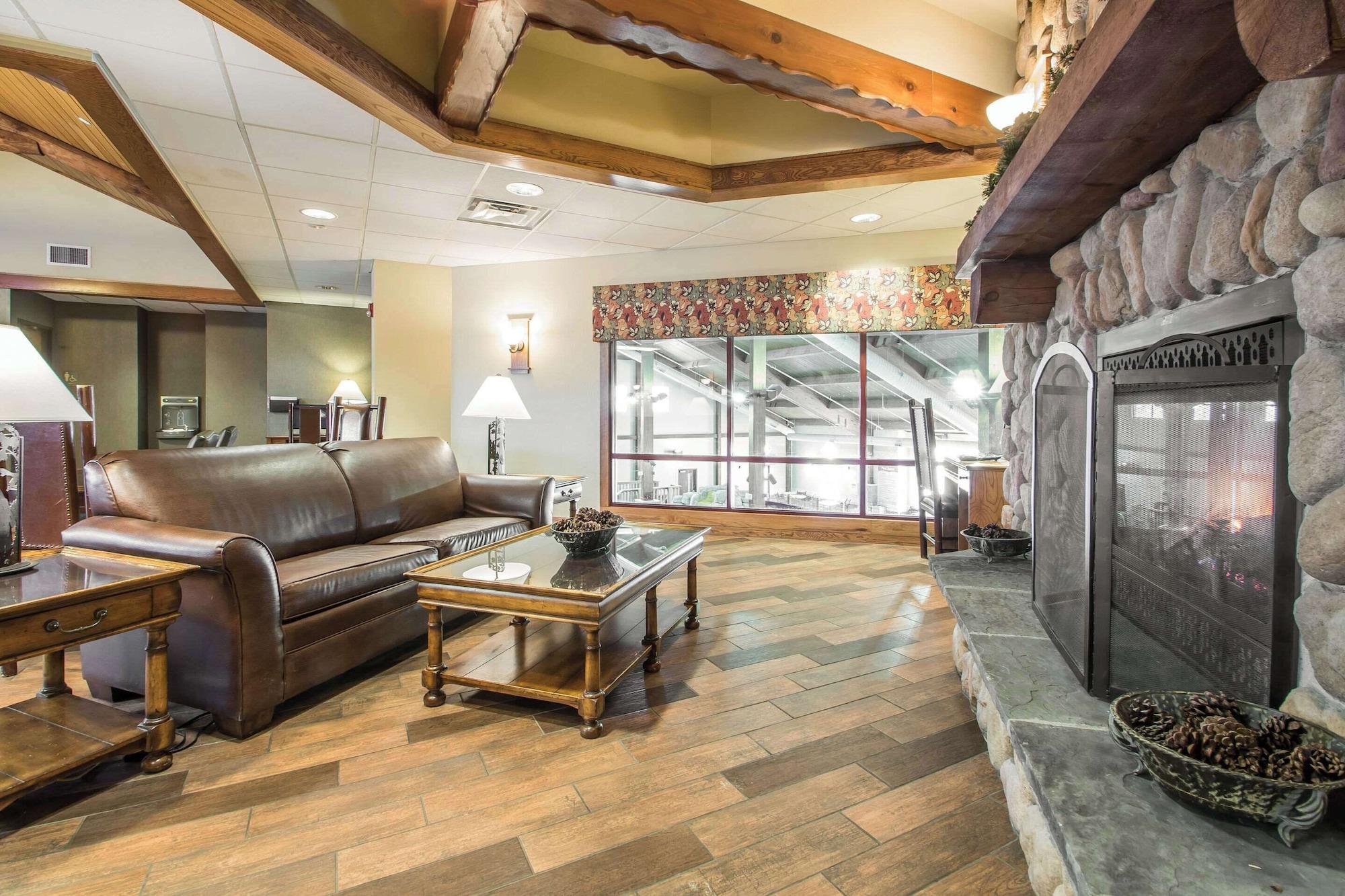 Vista Lobby Bluegreen Vacations Christmas Mountain Village, an Ascend Collection Resort