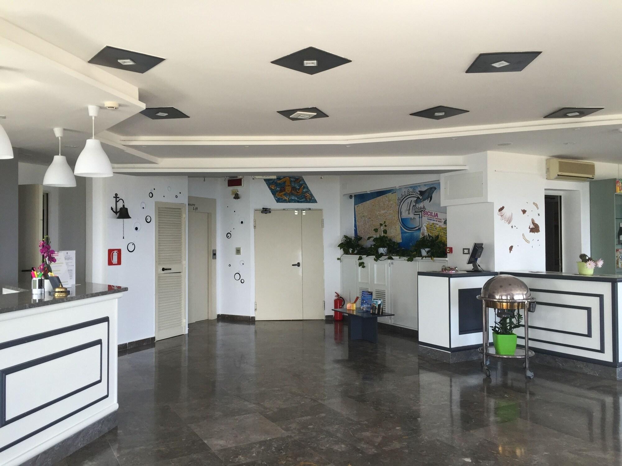 Vista Lobby Hotel Bellevue del Golfo
