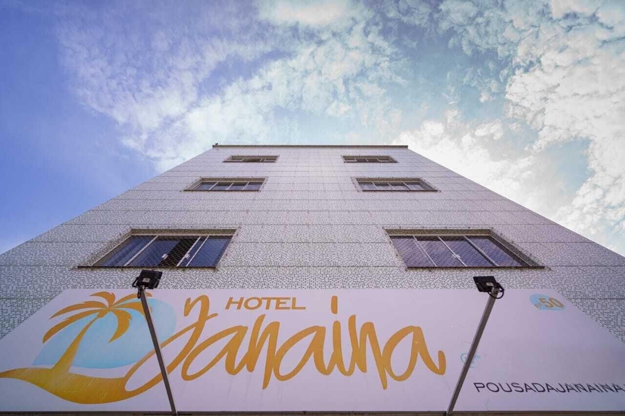 Vista Exterior Hotel Janaína