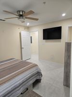 Renta Vacacional - Charming 2-bedroom condo in fabulous Eagle Pass with AC, WiFi.