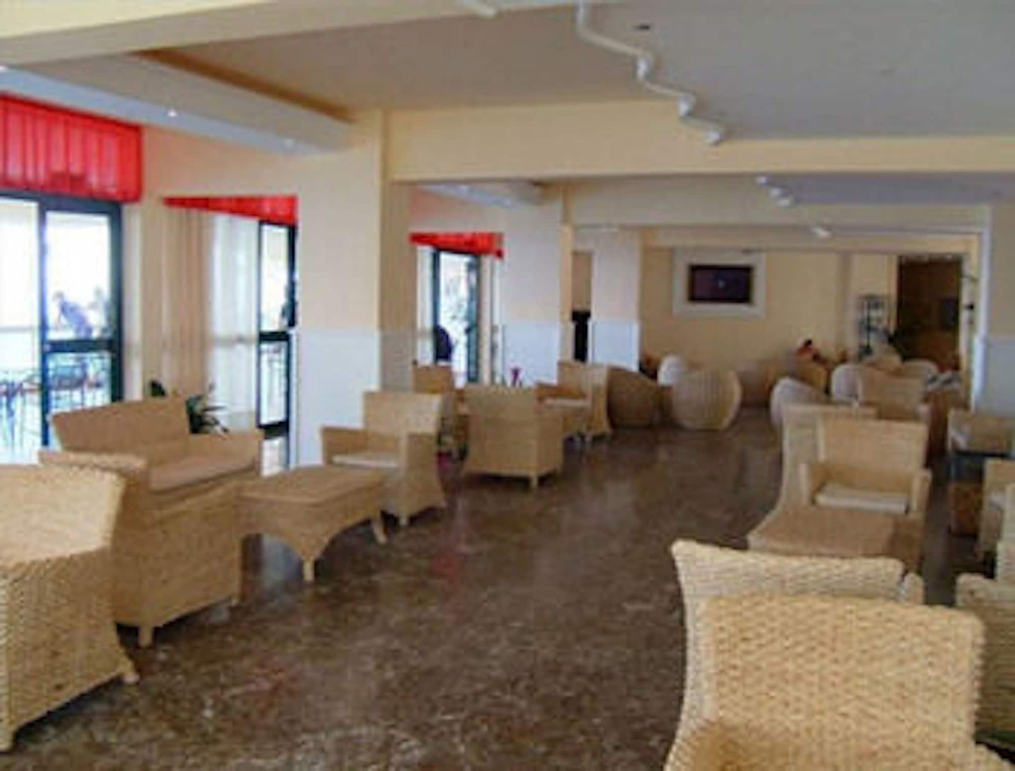 Vista Lobby Caposkino Park Hotel