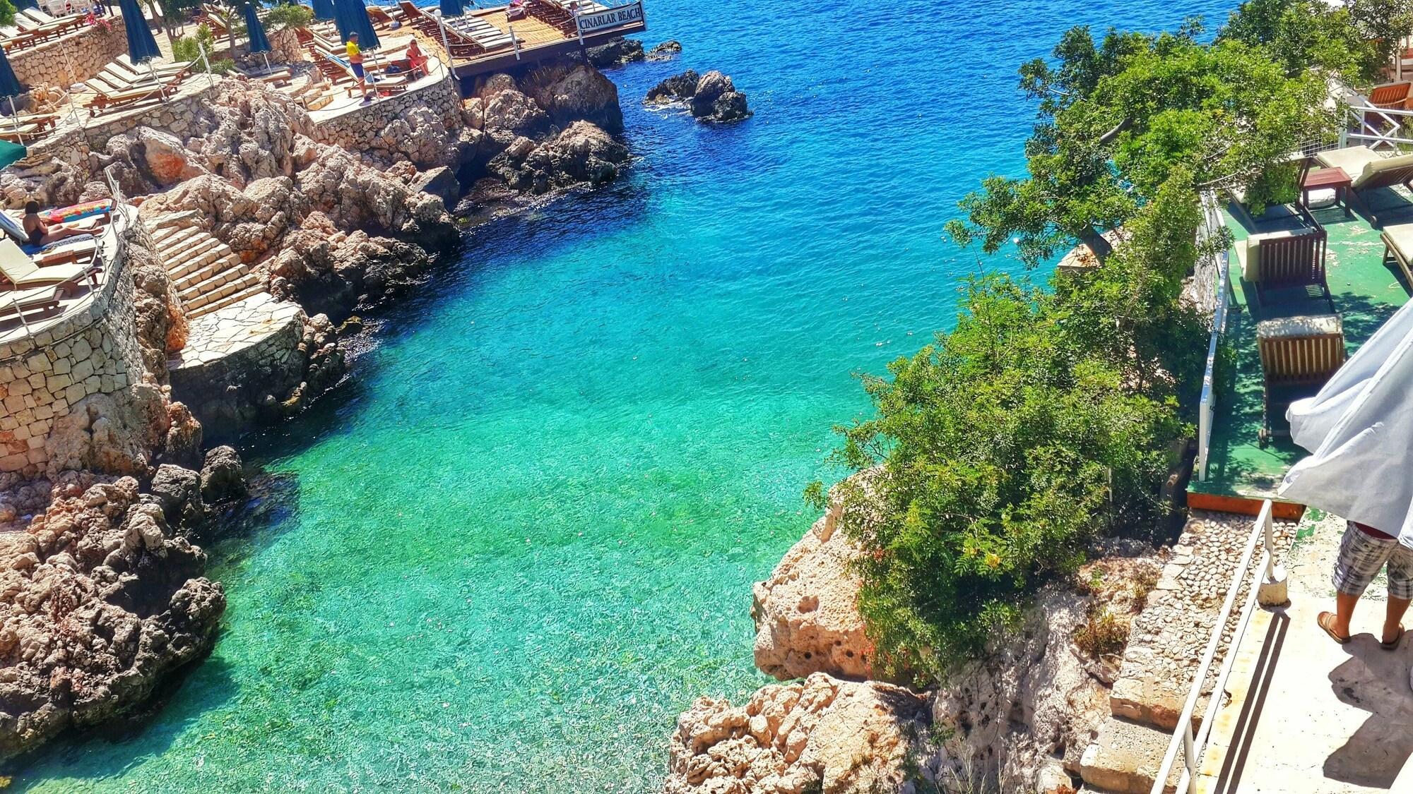 Instalaciones Recreativas Nur Hotel