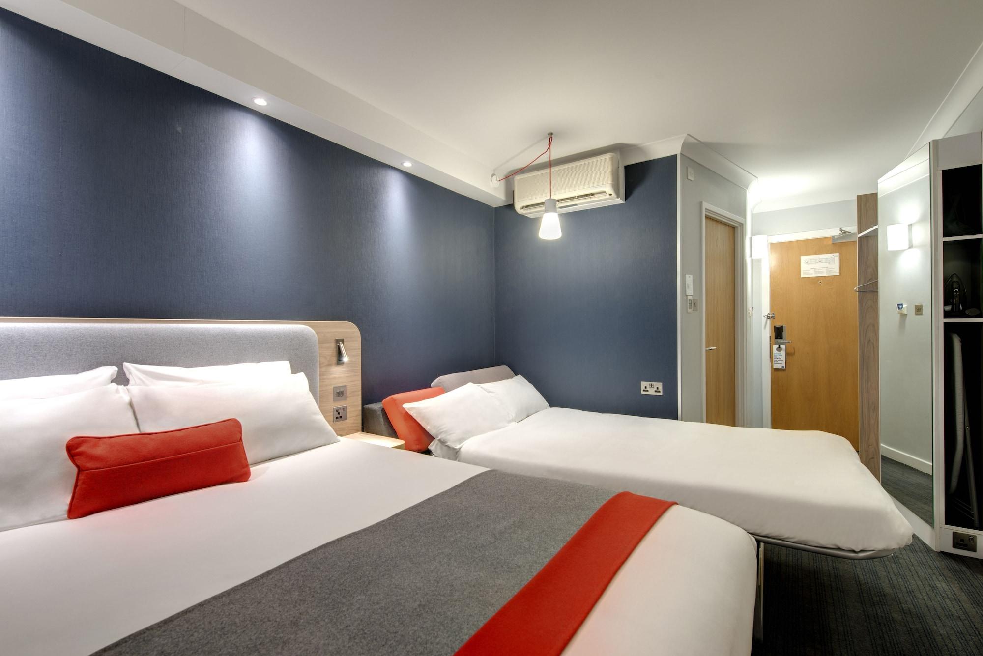 Set de Habitación Holiday Inn Express Edinburgh - Leith Waterfront by IHG