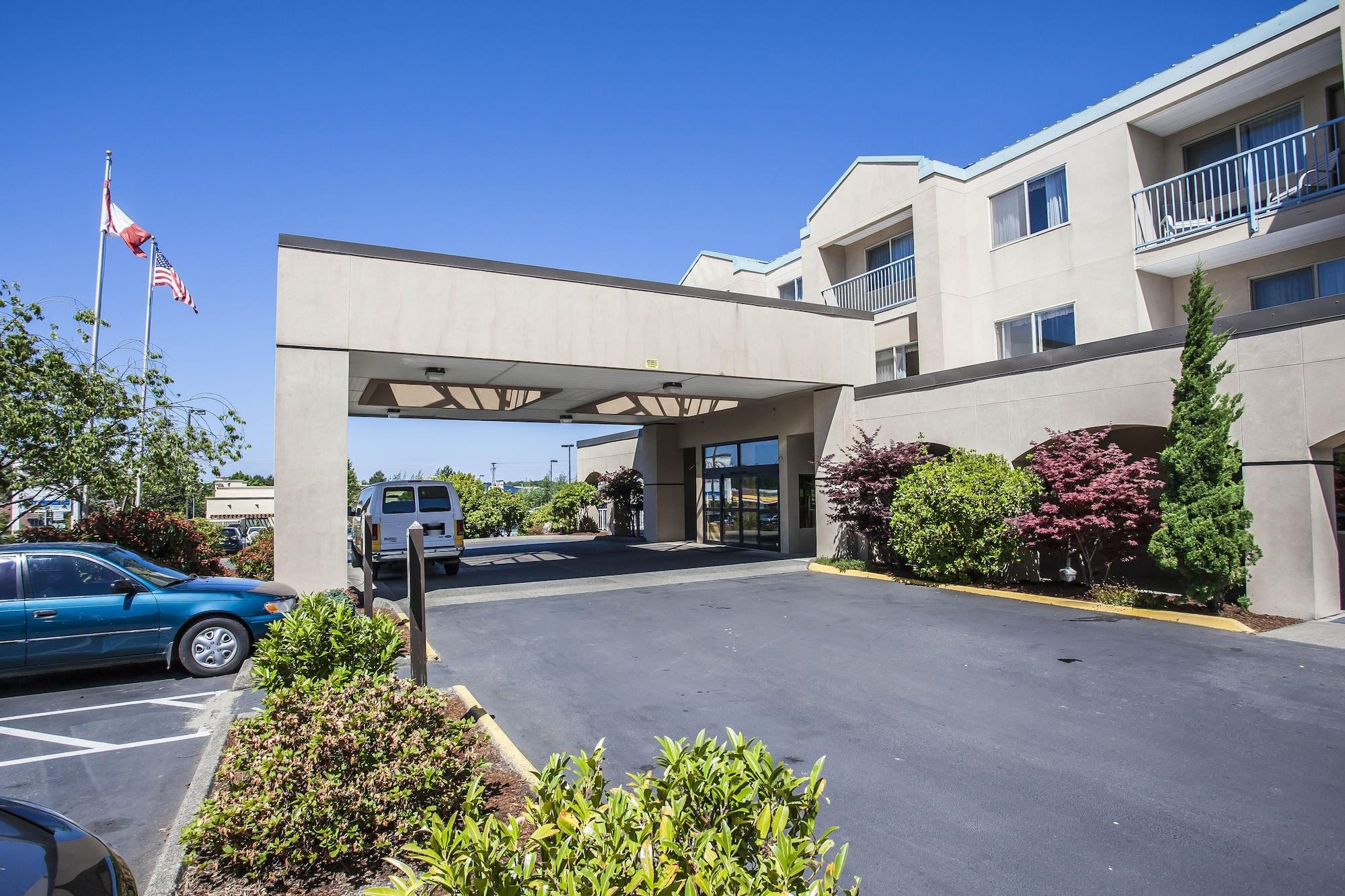 Vista Exterior Quality Inn Grand Suites Bellingham