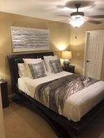 Alquiler Vacacional - Foothills 2-bedroom condo in welcoming Tucson with AC and fitness room