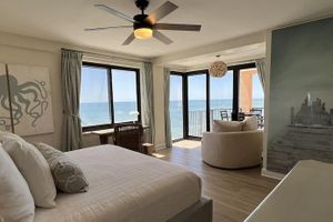 Alquiler Vacacional - NEW TO THE MARKET -  All New Furniture & Decor!!