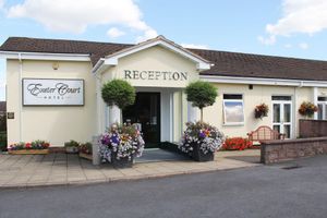 Alojamiento - Exeter Court Hotel