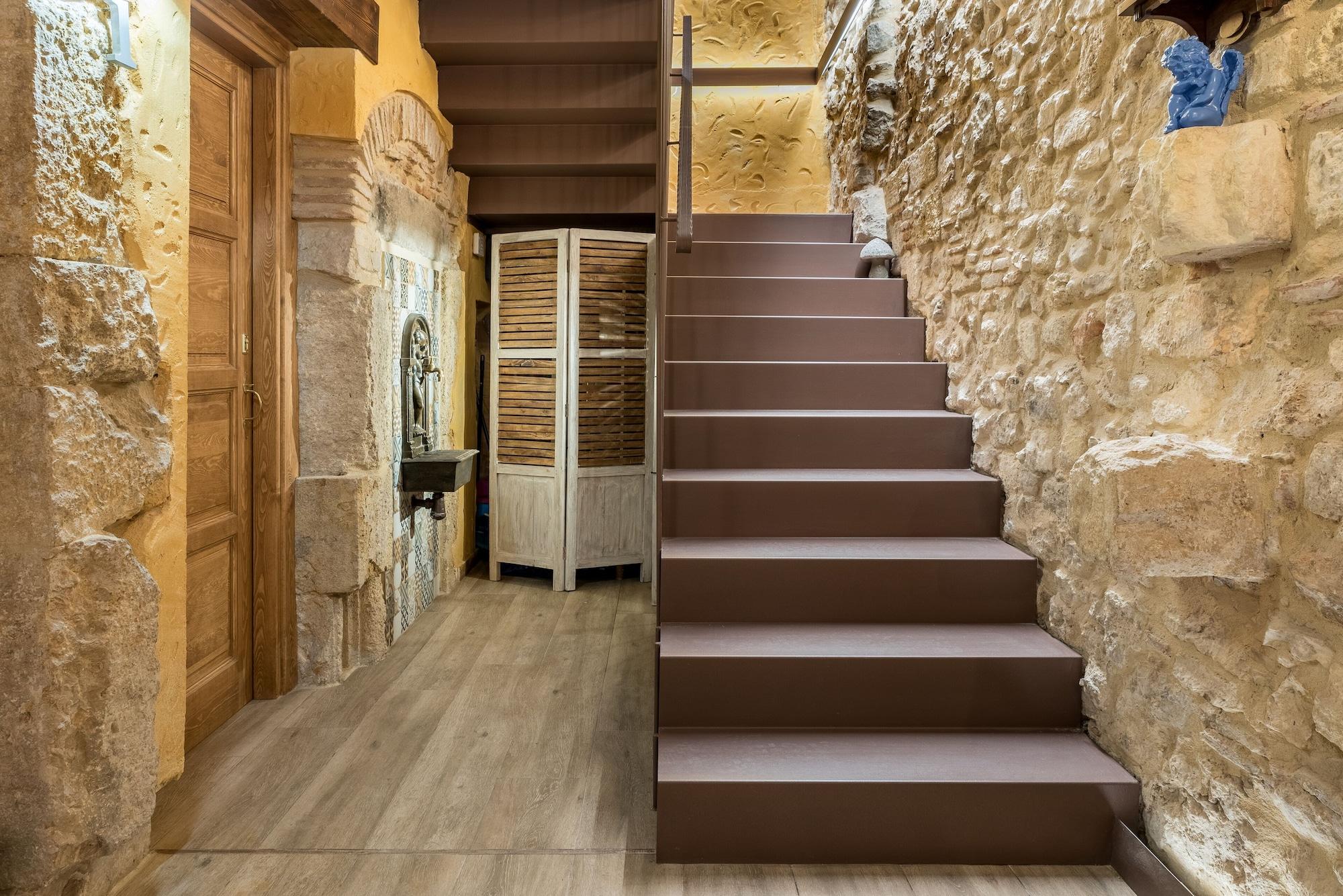 Varios Hostal 977
