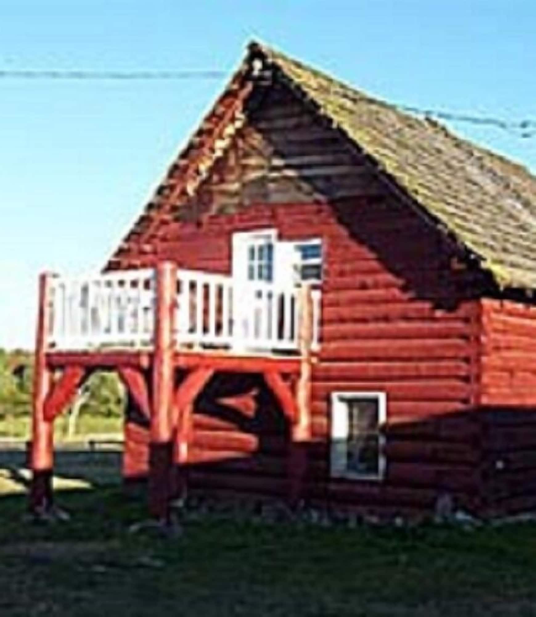 Varios Attwood Creek Ranch