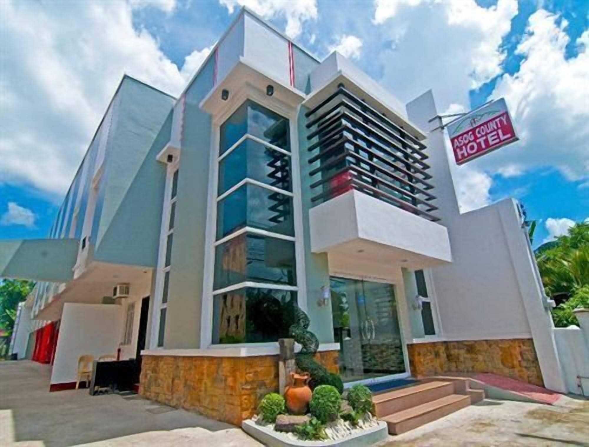 Varios Asog County Hotel