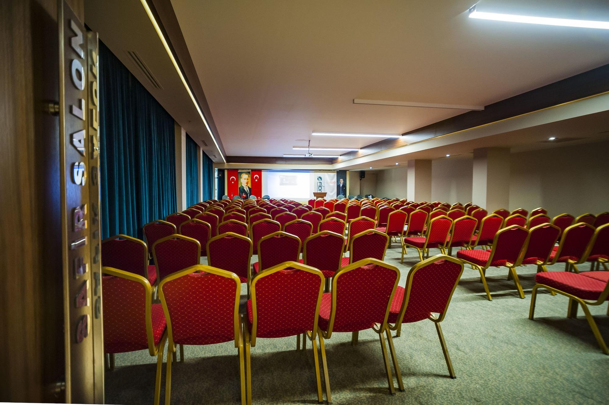 Sala de Reuniones TZOB Otel